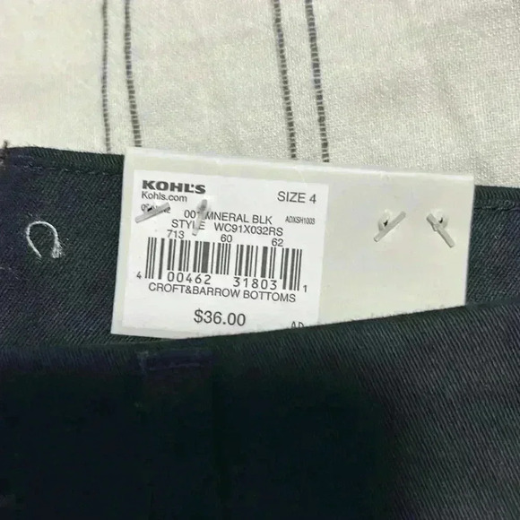 Croft & Barrow New with Tags Women’s Capri Mid Rise Size 4 Black and Gray - Picture 8 of 9